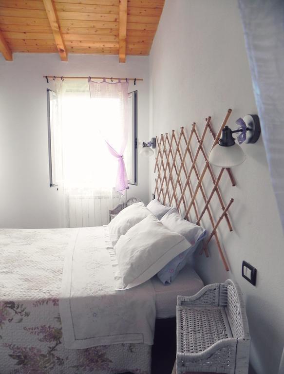 B&B I Glicini Vescina Exterior foto